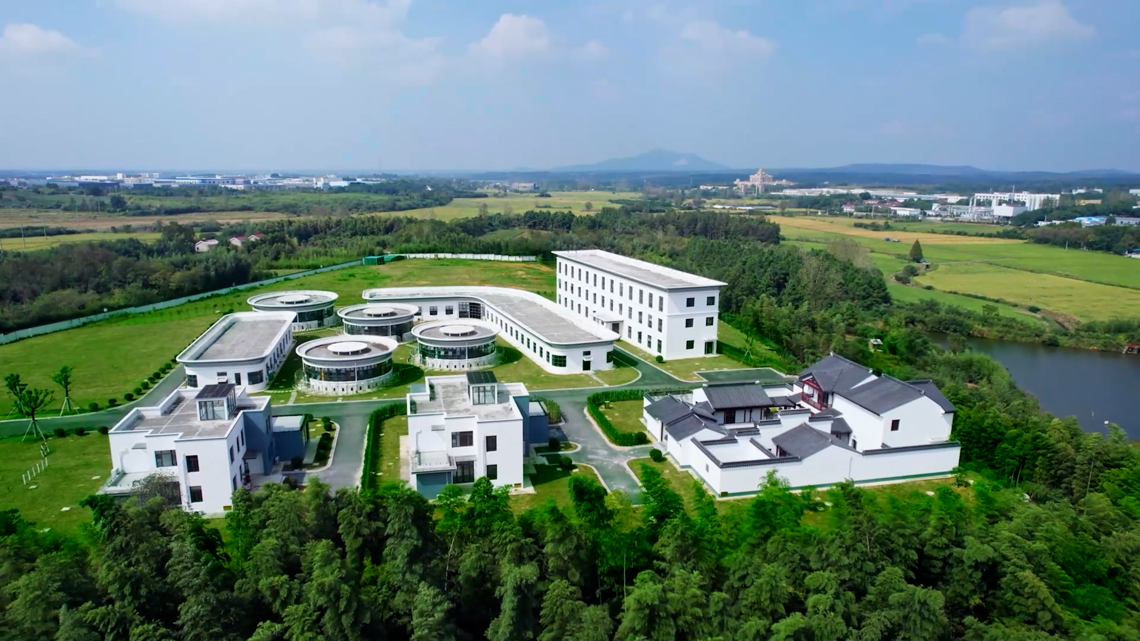 科研基地全景.jpg