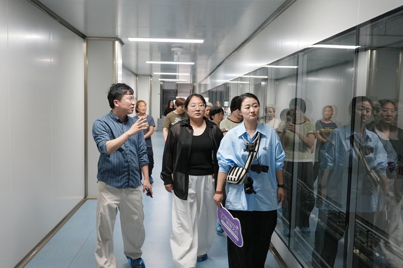 官网2.jpg